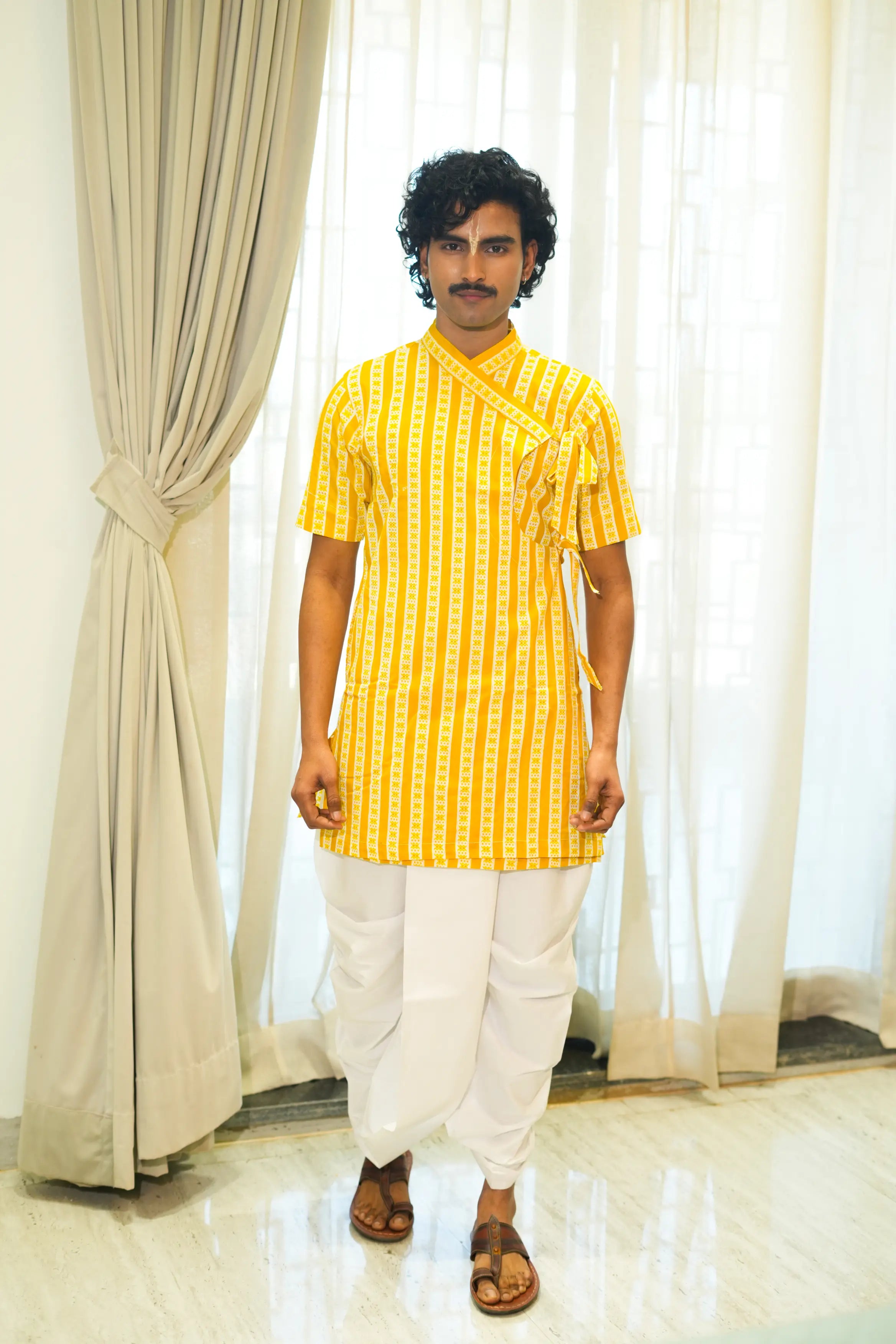Kutumb Peetambara- Mens Bagalbandi And Dhoti Set