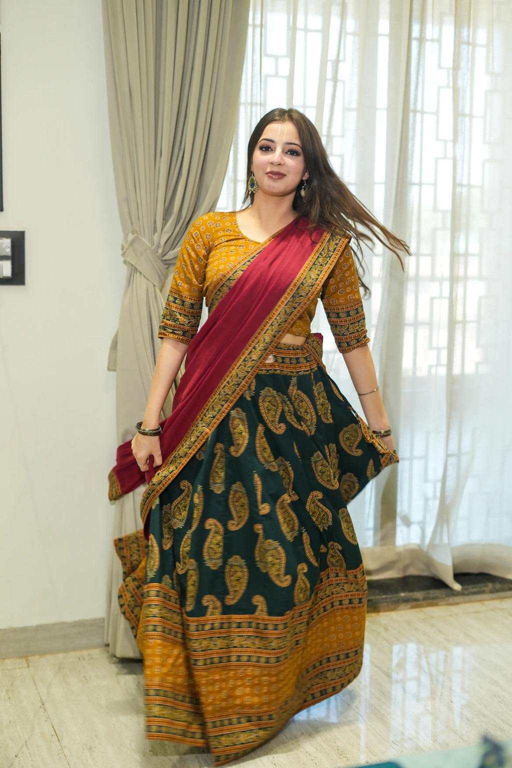 Kutumb Haritva Gopi Dress