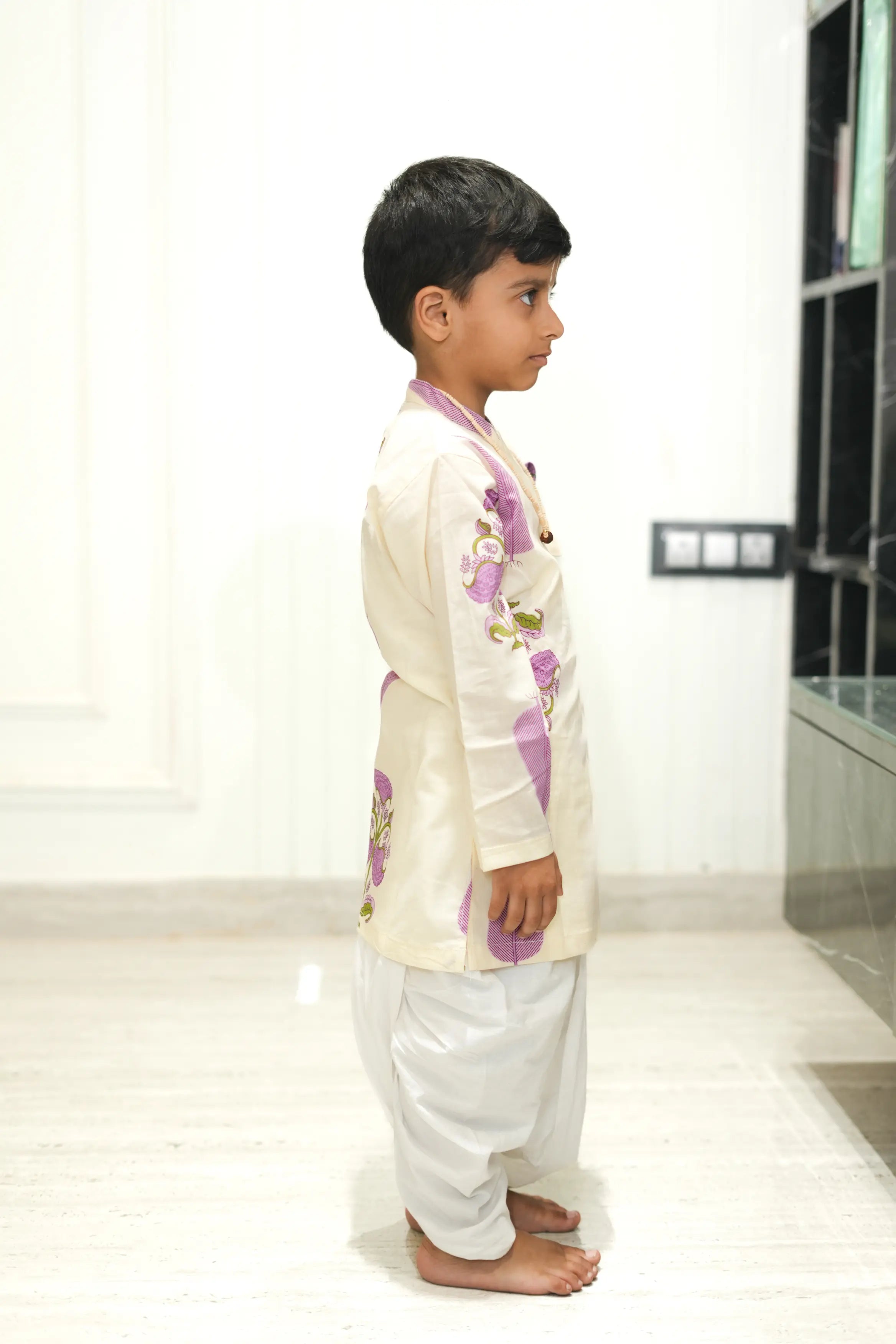 Kutumb Phool Raas- Kanha Dress