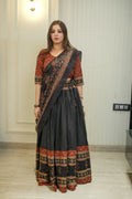 Kutumb Raktambara - Gopi Dress