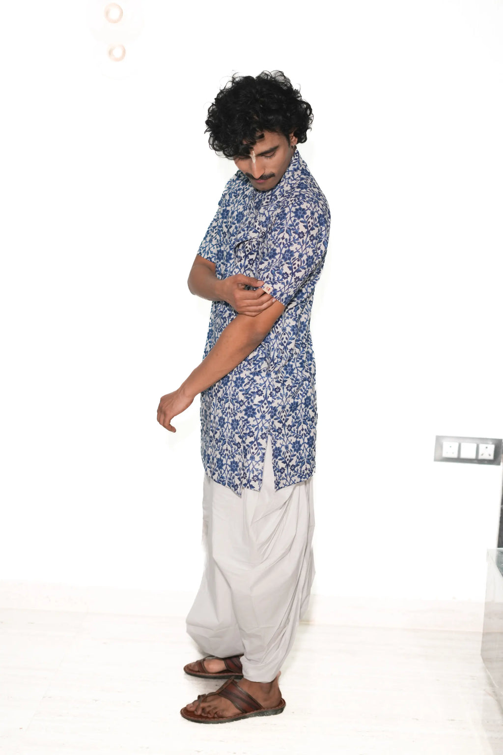 Kutumb Neel Saaj- Mens Bagalbandi And Dhoti Set