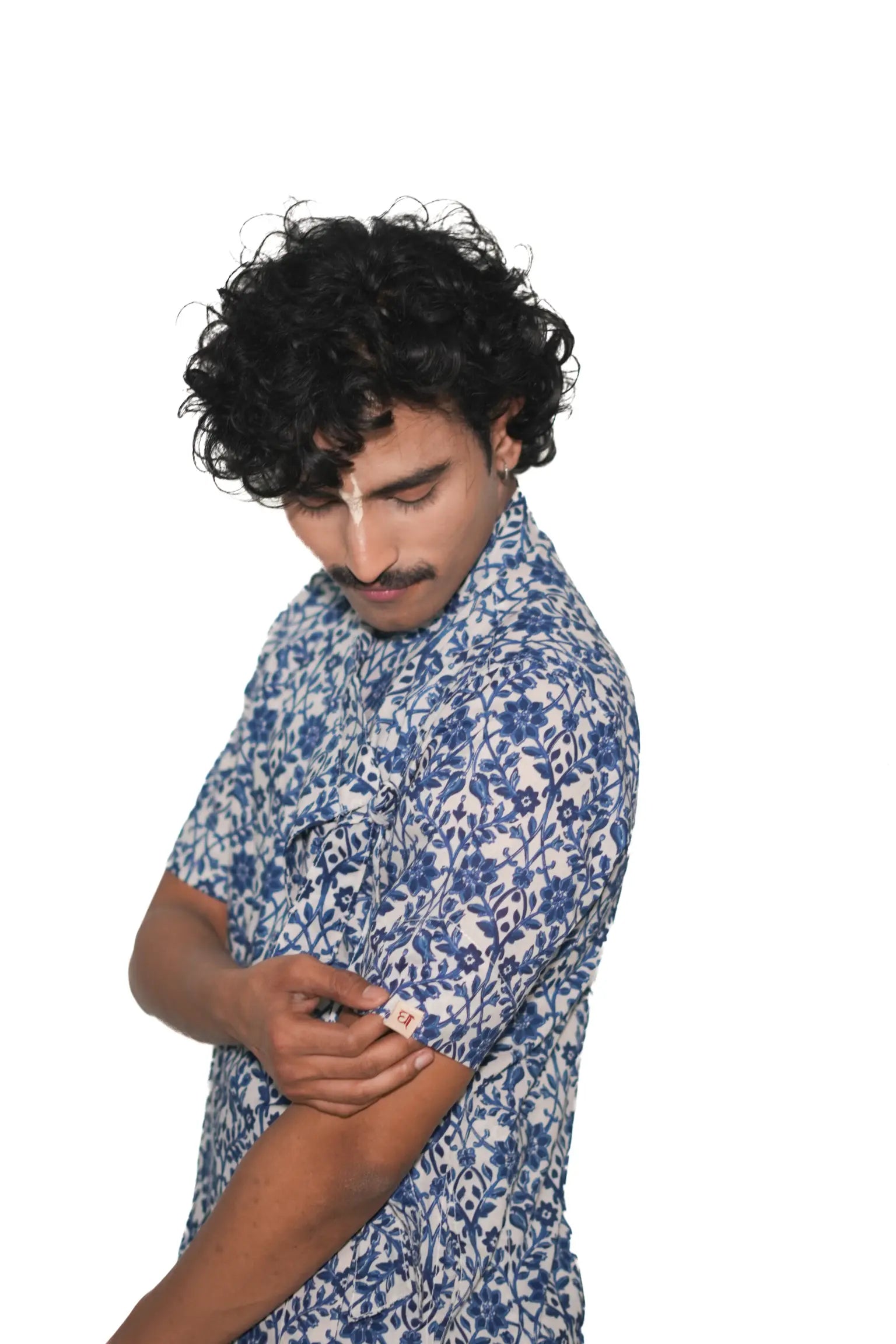 Kutumb Neel Saaj- Mens Bagalbandi And Dhoti Set