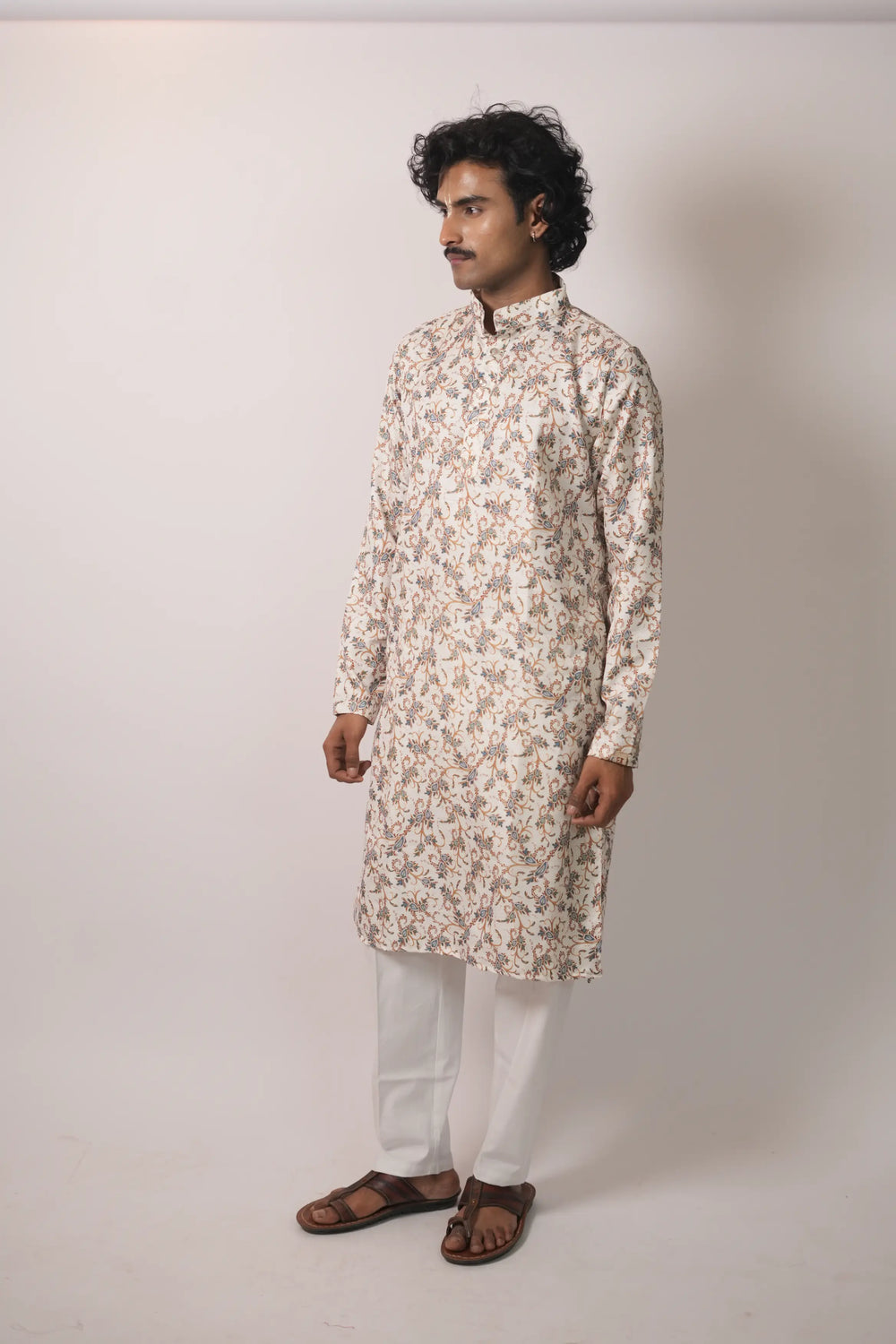Raas Leela Kurta-Madhur vailli