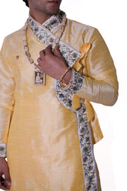 Kanish Border Bagalbandhi - Cream
